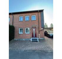 Reihenendhaus mit Kamin in bevorzugter Lage - Ratingen Homberg