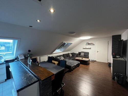 Foto - Nachmieter für Helle 3-Zimmer Dachgeschosswohnung in Wuppertal