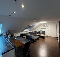 Nachmieter für Helle 3-Zimmer Dachgeschosswohnung in Wuppertal