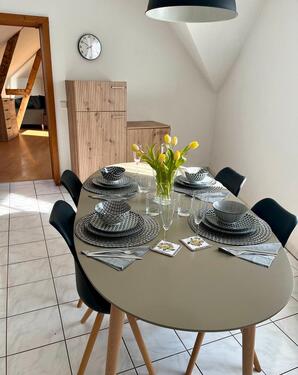 Foto - Möblierte 3-Zimmer- Wohnung mit großer Wohnkũche in Krefeld