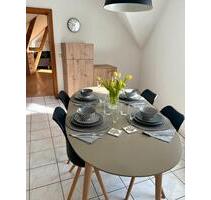 Möblierte 3-Zimmer- Wohnung mit großer Wohnkũche in Krefeld