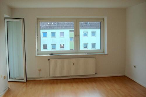 Foto - Hübsche 2,5 ZKB Wohnung zum 0226 im 2.OG mit Balkon zu mieten