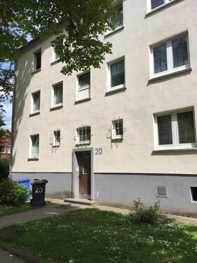 Foto - Renovierte 2-Zimmer-Wohnung mit großer Wohnküche