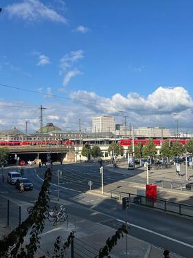 Foto - Sehr zentrale und helle 4-Zi. Whg mit Balkon im 1. OG