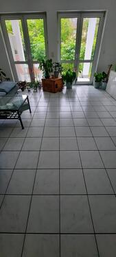 Foto - Charmante 2-Zimmer-Souterrainwohnung mit großer Sonnenterrasse