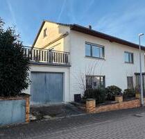 Freistehendes Einfamilienhaus mit Einliegerwohnung & Garten - Idstein