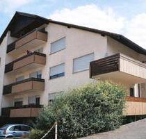 Sanierungsobjekt mit Potenzial: 3-Zimmer-Wohnung mit Balkon - Tauberbischofsheim