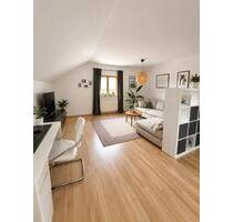 2-Zimmer-Dachgeschosswohnung mit Balkon & Stellplatz - Walldürn