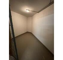 Renovierte 2 Zimmer Erdgeschosswohnung mit Balkon in D-Benrath - Düsseldorf Stadtbezirk 9 Renovierte 2 Zimmer Erdgeschosswohnung mit Balkon in D-Benrath - Düsseldorf Stadtbezirk 9