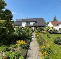 Charmantes Haus mit großem Traumgrundstück, Werkstätten & Garagen - Niesky
