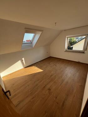 Foto - Herrliche 3. Zi. DG Wohnung - 1.000,00 EUR Kaltmiete,