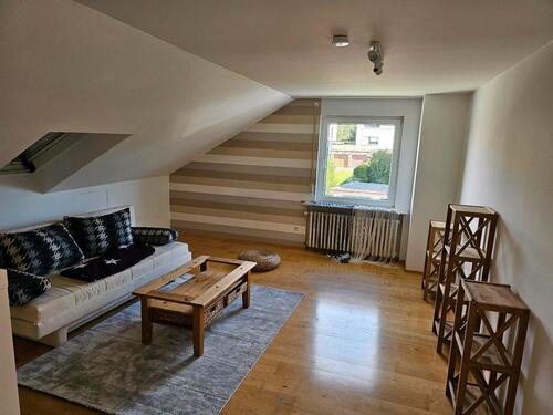 Foto - Helle 2-Zimmer Dachgeschosswohnung in Eisingen