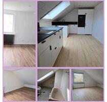 Dachgeschosswohnung in Neunkirchen-Seel zu vermieten - Neunkirchen-Seelscheid