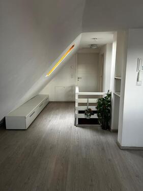 Foto - 2 Zimmer Dachgeschoßwohnung zur Miete in Stuttgart