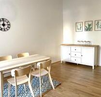 Flingern Nord: Sanierte, voll möblierte Dreiraumwohnung m. Balkon - Düsseldorf Flingern Süd