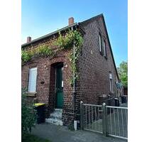 Charmantes Zechenhaus zur Miete in Essen mit Garten