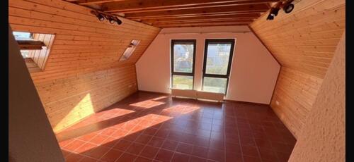 Foto - Helle 4-Zimmer-Wohnung im OG eines gepf. in ruhiger Lage, Obh.