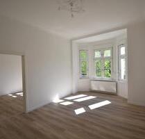 Erstbezug nach Sanierung! 2-Zimmer-Altbau-Wohnung mit 2 Balkonen - Düsseldorf Lörick