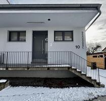 3-Zimmer-Wohnung - 970,00&nbsp;EUR Kaltmiete, ca.&nbsp; 90,00&nbsp;m&sup2; in Hemau (PLZ: 93155)