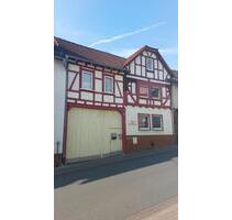 Haus im Langgöns - 220.000,00&nbsp;EUR Kaufpreis, ca.&nbsp; 180,00&nbsp;m&sup2; in Langgöns (PLZ: 35428)