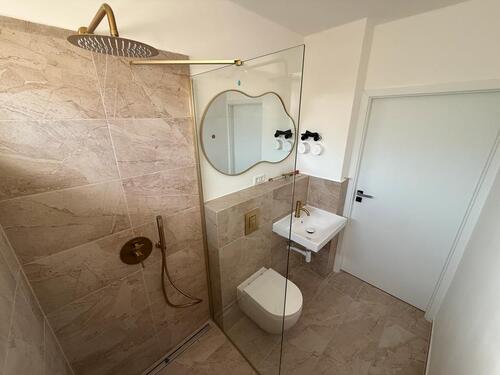 Foto - Kernsanierte 2-Zimmer-Wohnung mit Balkon - Erstbezug