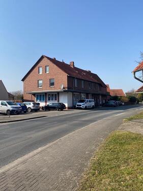 Foto - Mehrfamilienhaus mit 9 Wohnungen und 2 Lagerräume