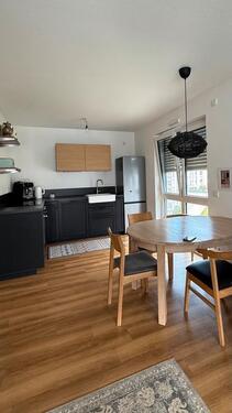 Foto - Modernes Wohnen in GL-Stadtmitte: 3-Zimmer mit Balkon & komplette