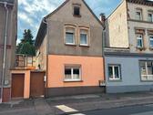 Foto - Haus zum Verkauf - 21.500,00&nbsp;EUR Kaufpreis, ca.&nbsp; 92,00&nbsp;m&sup2;