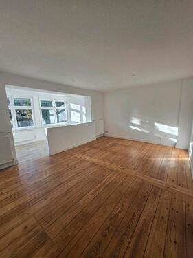 Foto - Großzügige 3-Raum-Wohnung im Erdgeschoss zu vermieten