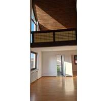 Helle 3-Zimmer Wohnung mit Balkon zuzüglich Galerie - Ludwigsburg Eglosheim