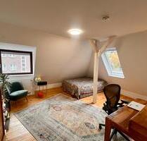 Befristet für 1 Monat Schöne Maisonette Wohnung in Eimsbüttel - Hamburg Stellingen