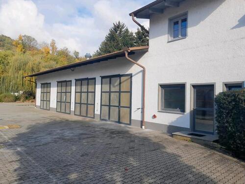 Foto - Werkstatt, Autowerkstatt, Motoradwerktatt