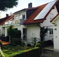 Großzügige Doppelhaushälfte mit Einliegerwohnung - Erbach