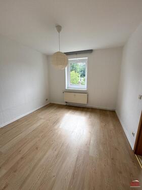 Foto - Schöne 2-Raum Wohnung in gepflegtem Mehrfamilienhaus