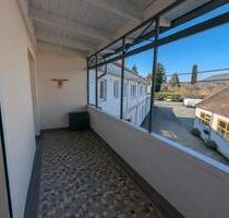 Helle 2,5-Zimmer-Wohnung mit Balkon in zentraler Lage von 66649 O - Oberthal