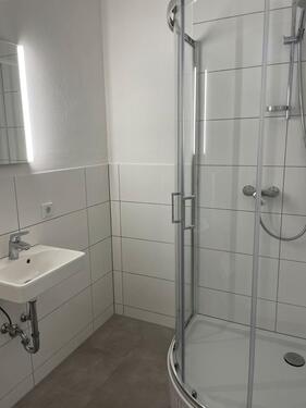 Foto - Modernes 1-Zimmer-Apartment, ideal für Berufspendler, mit Garage