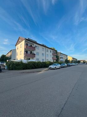 Foto - Kernsaniert mit neuer Heizung Garage und Balkon provisionsfrei