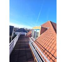 GESEKE DG-WOHNUNG MIT GROẞER TERRASSE