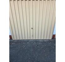 Vermiete Garage Typ Dresden - 120,00 EUR Miete, in Coswig (PLZ: 01640)
