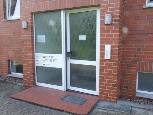 Foto - 3-Zimmer-Wohnung kernsaniert, mit Terrasse, Garage, El. Rollladen