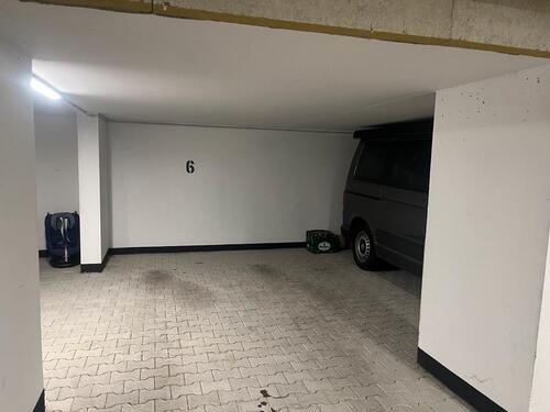 Foto - Tiefgaragenstellplatz - 80,00&nbsp;EUR Miete,