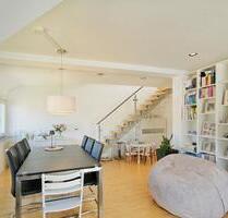 Ruhe. Raum. Lebensqualität. Maisonette-Wohnung mit zwei Bädern - Ludwigsburg Oßweil
