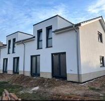 Neubau - Modernes Doppelhaus 5 Zimmer in Burgwedel OT Wettmar