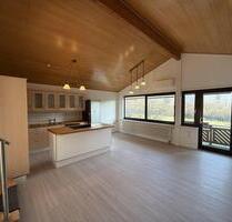 Außergewöhnliche DG-Wohnung mit unverbaubarem Blick - Leimen