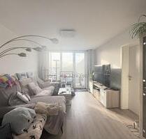 Raum für die ganze Familie: Wunderschöne 4-Raum-Wohnung - Saal