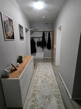 Foto - 4 Zimmer Wohnung mit Balkon - 900,00&nbsp;EUR Kaltmiete, ca.&nbsp; 97,00&nbsp;m&sup2;