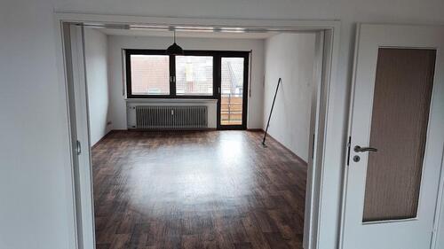 Foto - Tageslichthelle 4 Zimmerwohnung in Neulußheim + Garage 80,-