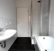 4,5-Zimmer-Wohnung mit Balkon, Garage und Gemeinschaftsgarten - Delmenhorst 4,5-Zimmer-Wohnung mit Balkon, Garage und Gemeinschaftsgarten - Delmenhorst