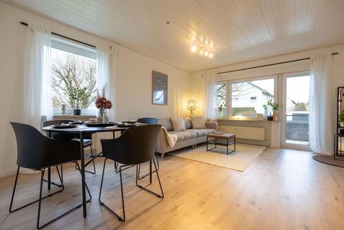 Foto - Top renovierte 4-Zimmer-Wohnung + Garage – einziehen & wohlfühlen