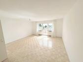 Foto - Attraktive 2,5-Zimmer-Wohnung mit Balkon und Tiefgarage Top Lage